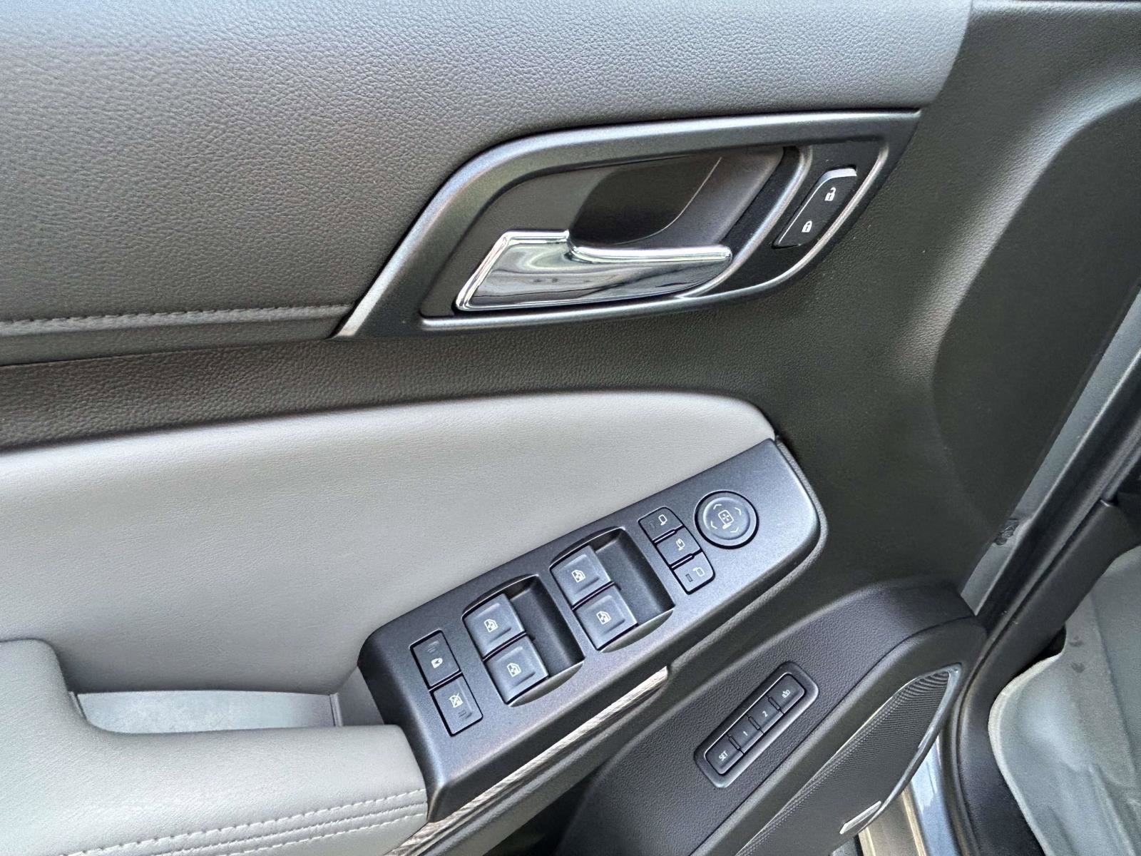 Used 2019 Chevrolet Tahoe LT image 24