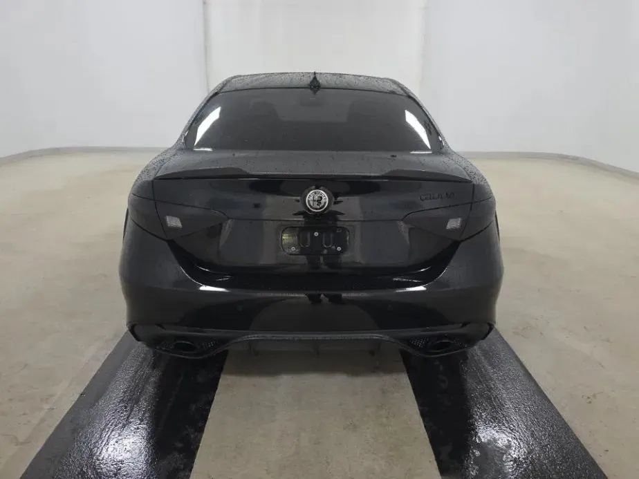 Used 2021 Alfa Romeo Giulia Ti Sport RWD image 5