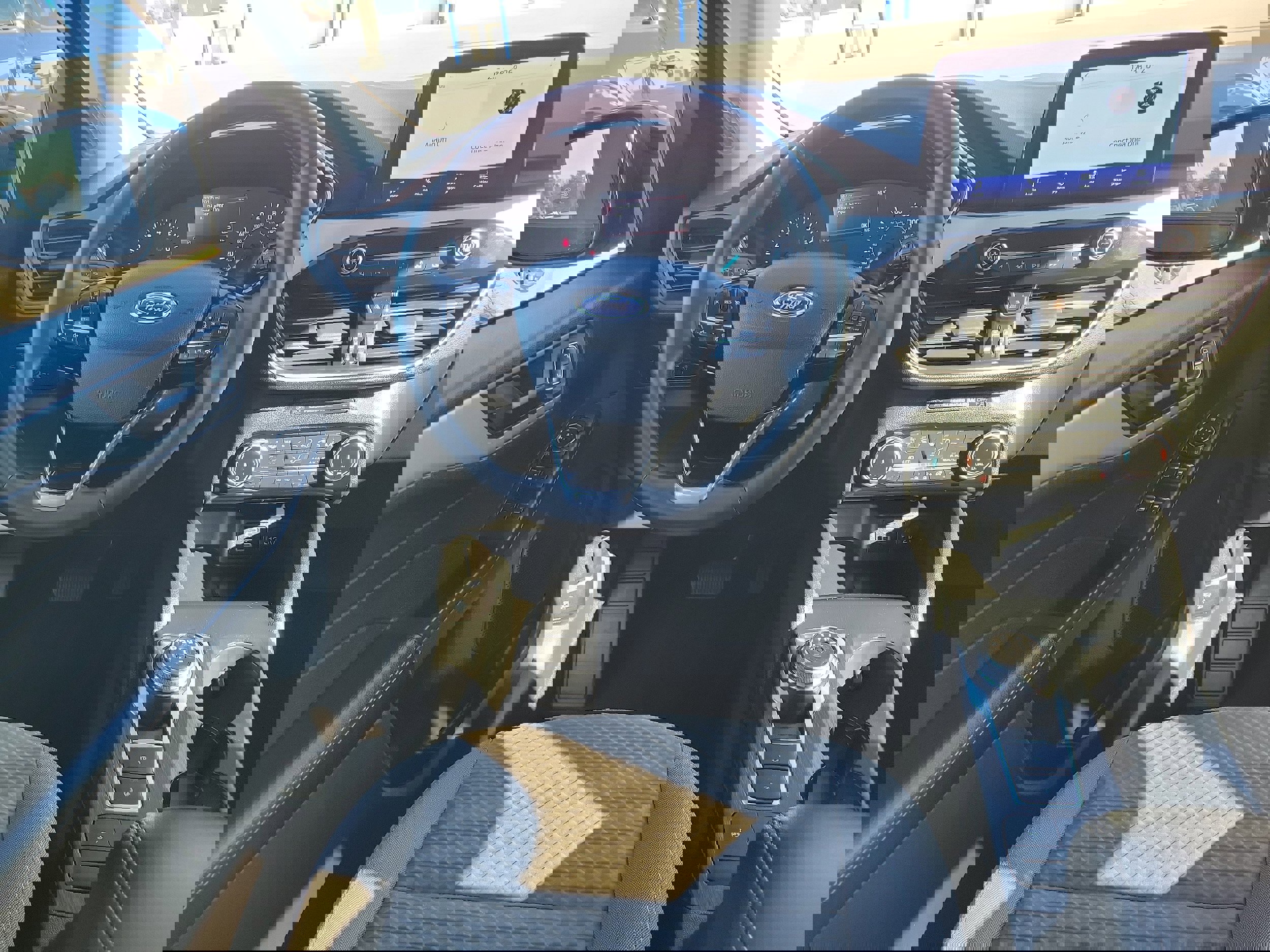 Certified 2022 Ford Escape SE w/ SE Sport Appearance Package image 14