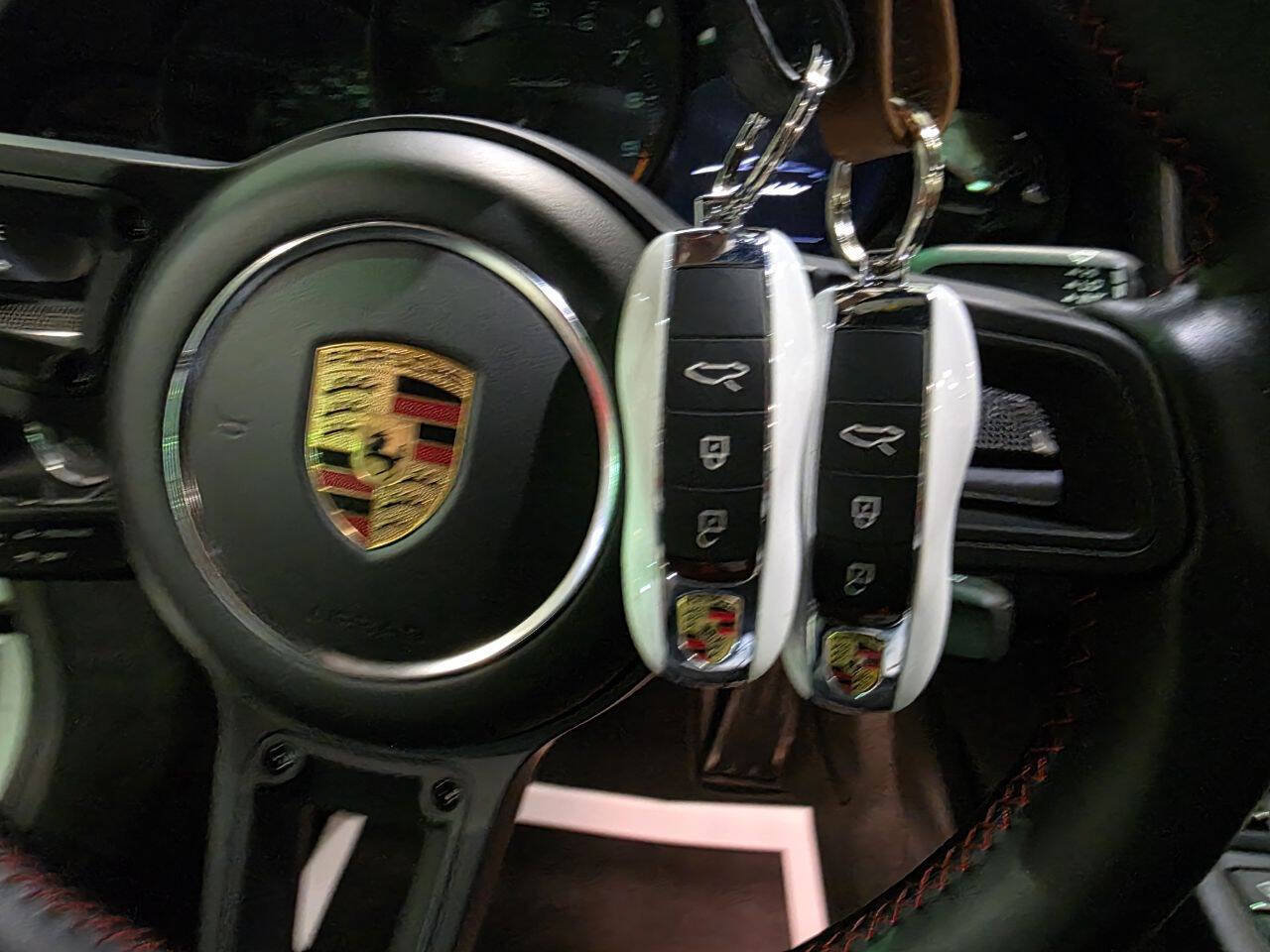 Used 2019 Porsche 911 Speedster RWD image 35