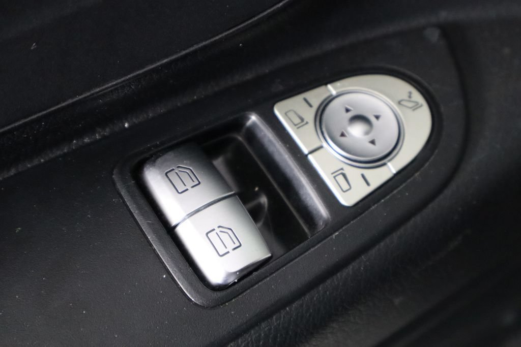 Used 2018 Mercedes-Benz Metris image 13