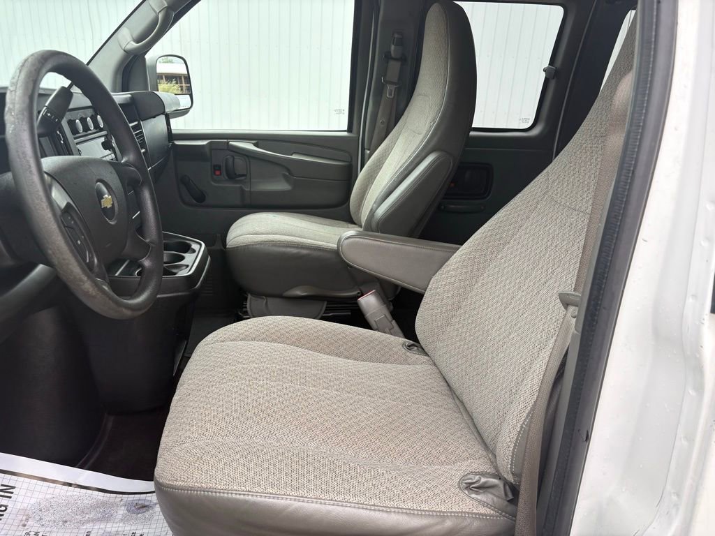 Used 2013 Chevrolet Express 2500 LS RWD image 10