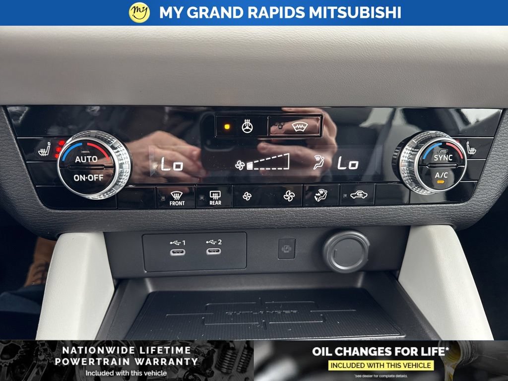 New 2026 Mitsubishi Outlander SE AWD/4WD image 23