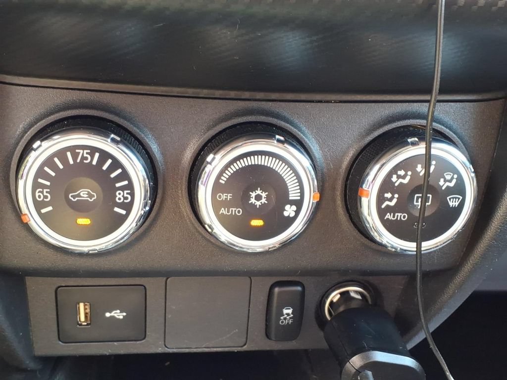 Used 2018 Mitsubishi Outlander Sport ES AWD/4WD image 24