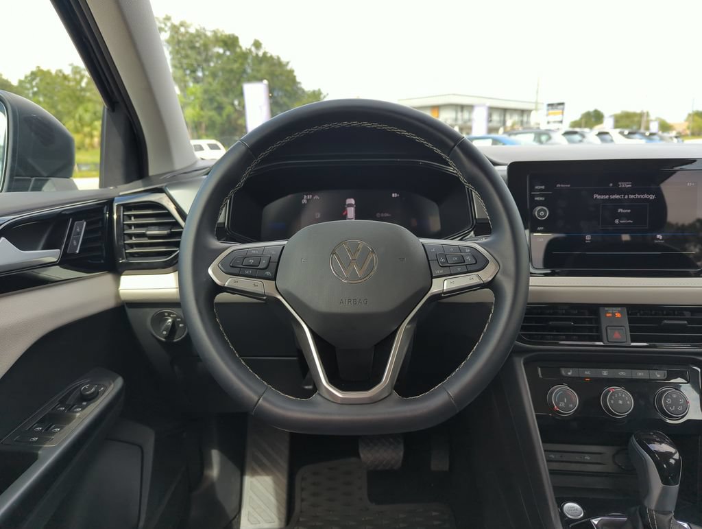 Used 2025 Volkswagen Taos S AWD/4WD image 17