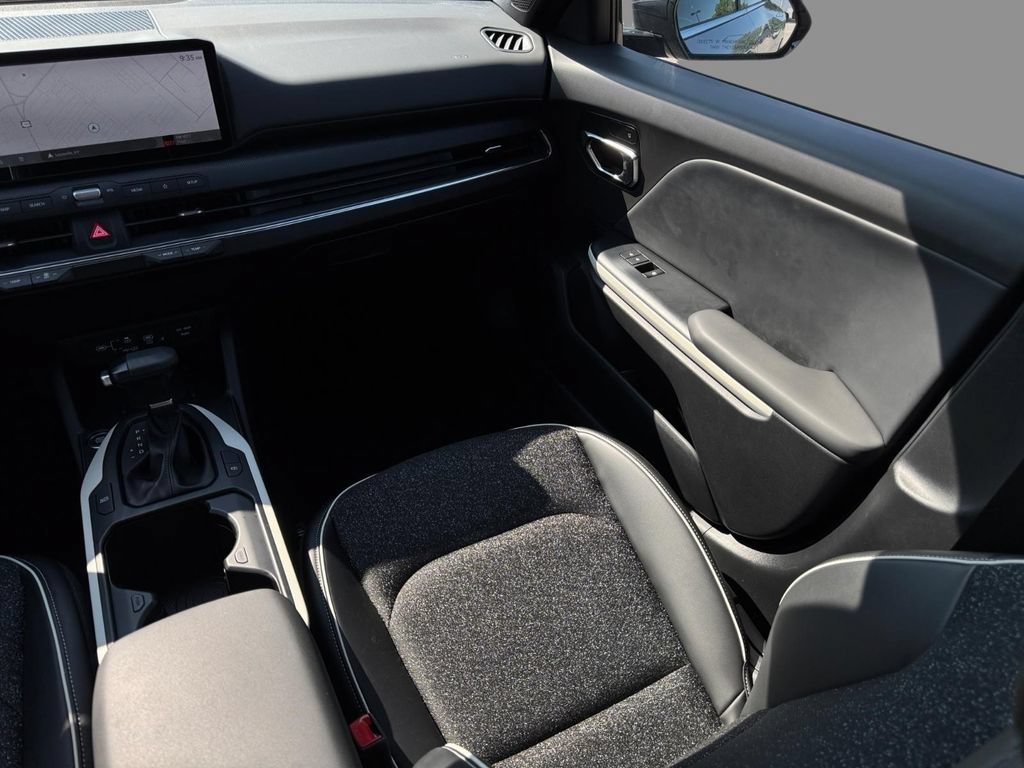 Used 2025 Kia K4 GT-Line FWD image 12