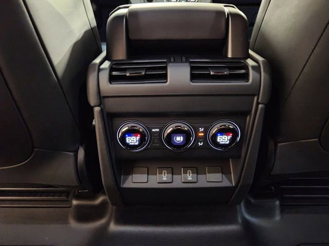 New 2026 Land Rover Defender 110 OCTA image 30