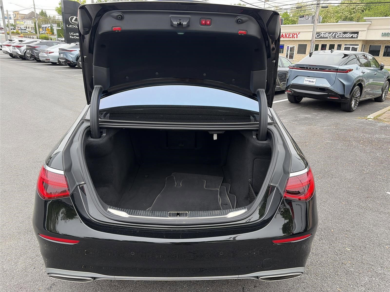 Used 2023 Mercedes-Benz S 500 4MATIC image 14