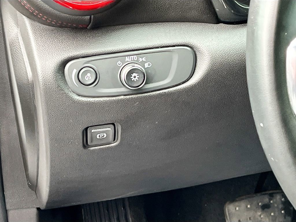 Used 2023 Chevrolet Blazer RS w/ Driver Confidence II Package image 10