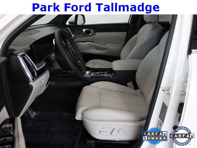 Used 2025 Kia Sorento SX Prestige image 14