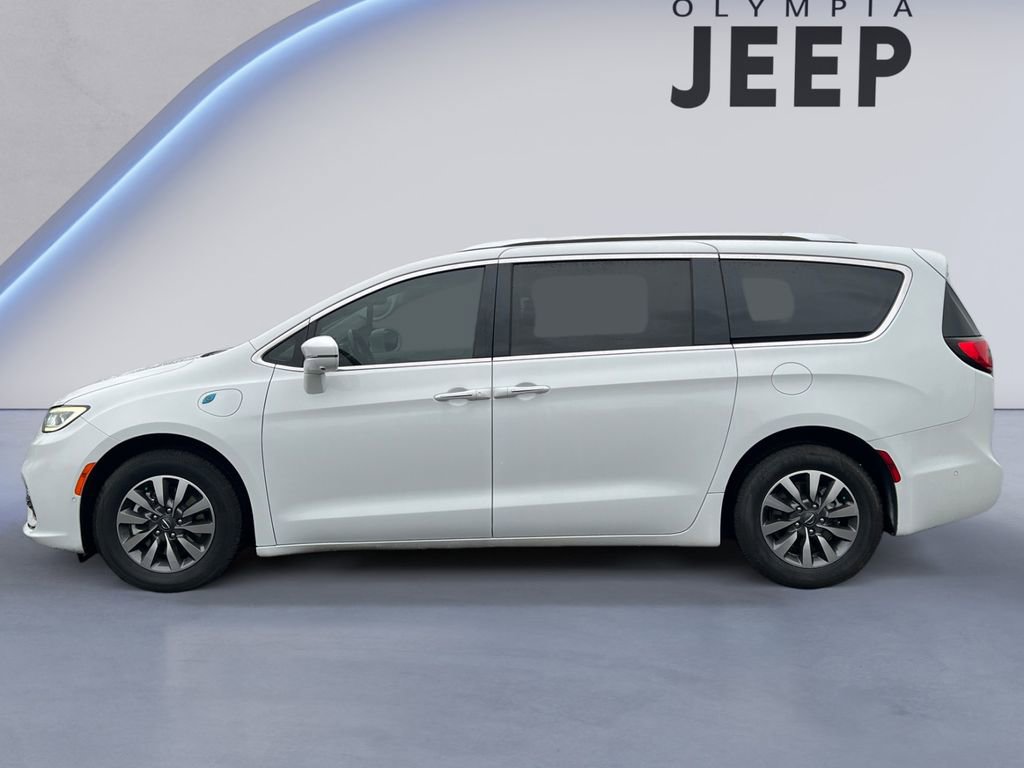 Certified 2021 Chrysler Pacifica Touring-L image 2