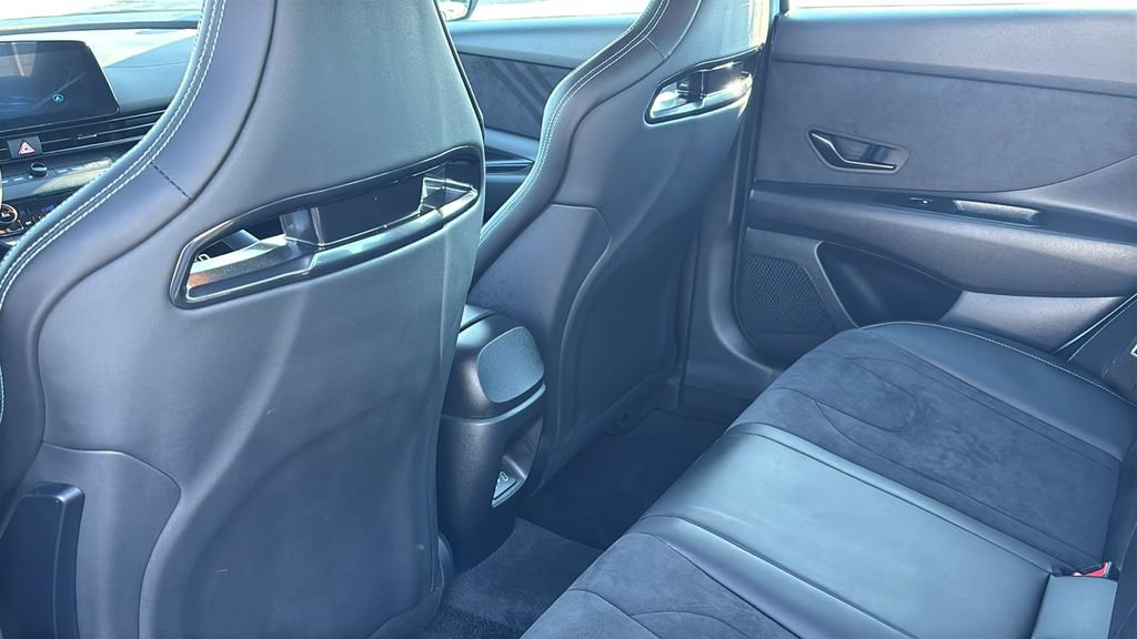 Used 2025 Hyundai Elantra N Base image 31