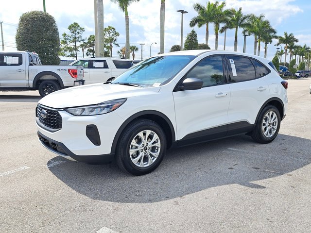 Certified 2025 Ford Escape Active image 3