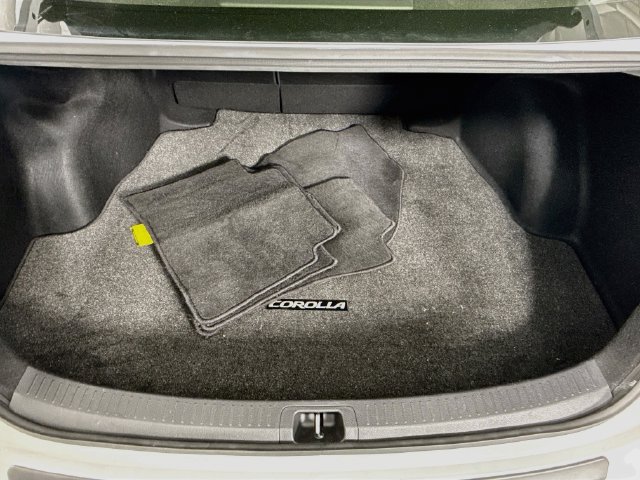 Certified 2022 Toyota Corolla LE w/ Carpet Mat Package (TMS) FWD image 25