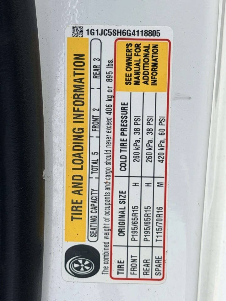 Used 2016 Chevrolet Sonic LT FWD image 18