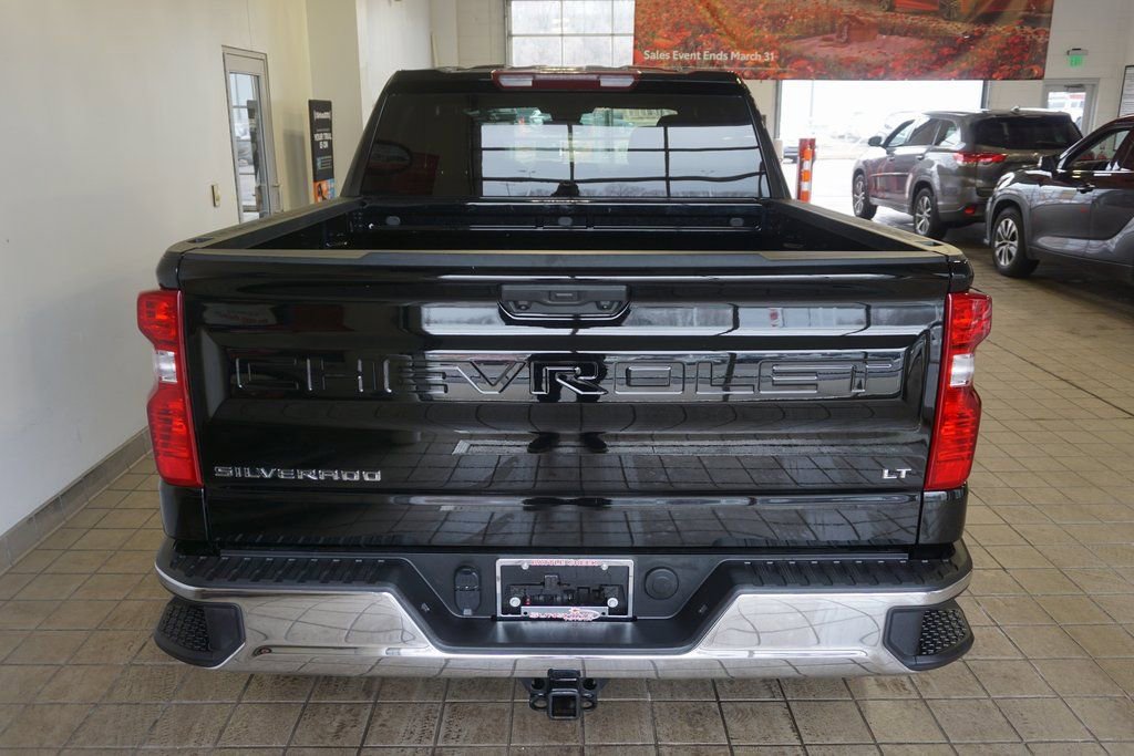 Used 2025 Chevrolet Silverado 1500 LT image 17