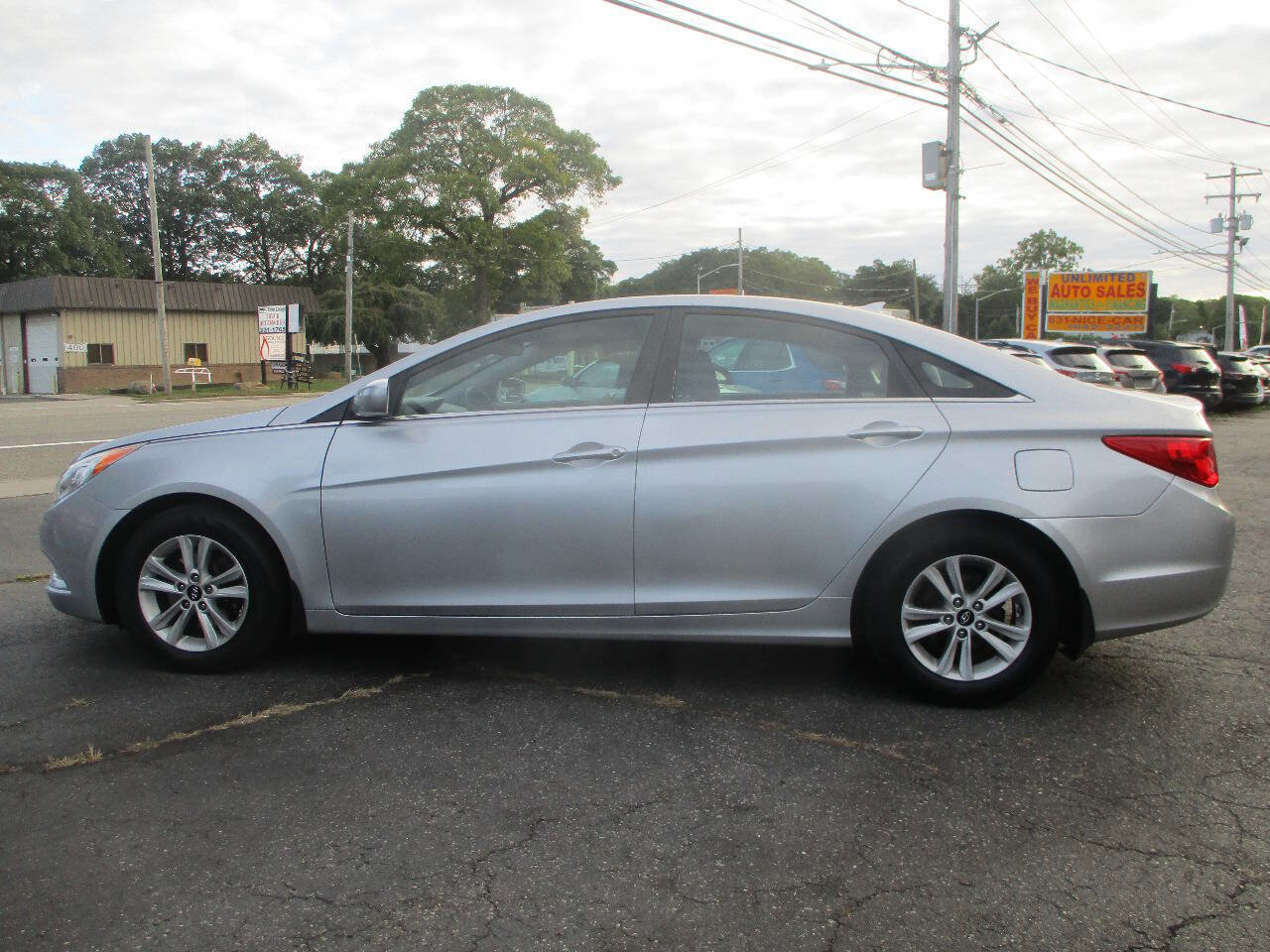 Used 2013 Hyundai Sonata GLS w/ Popular Equipment Pkg image 4