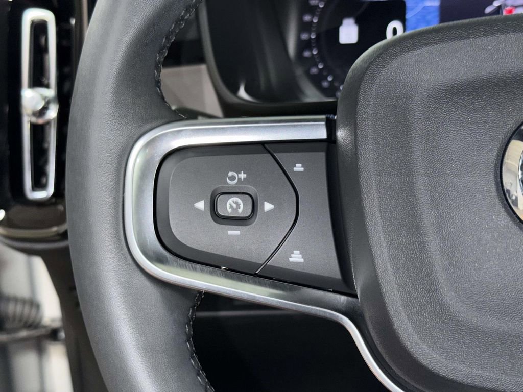 Used 2024 Volvo XC40 Recharge Plus w/ Protection Package Premier image 30