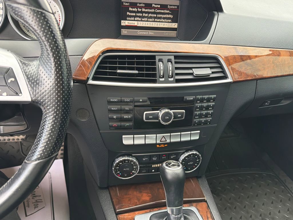 Used 2013 Mercedes-Benz C 250 Sedan image 16