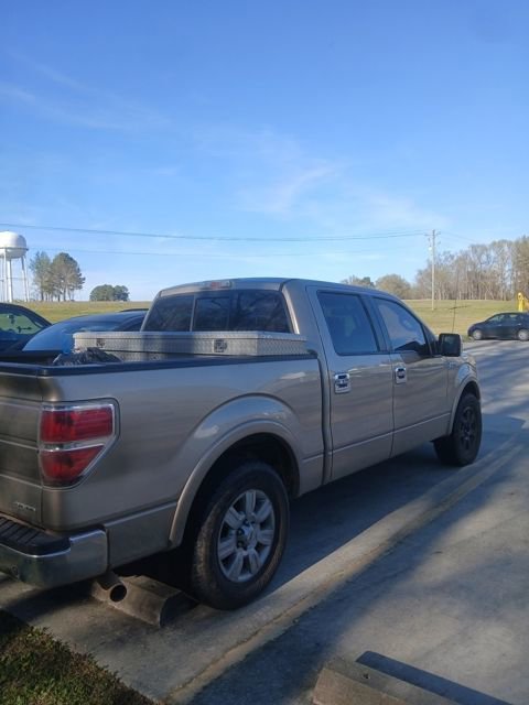 Used 2011 Ford F150 Lariat w/ Lariat Plus Pkg image 4