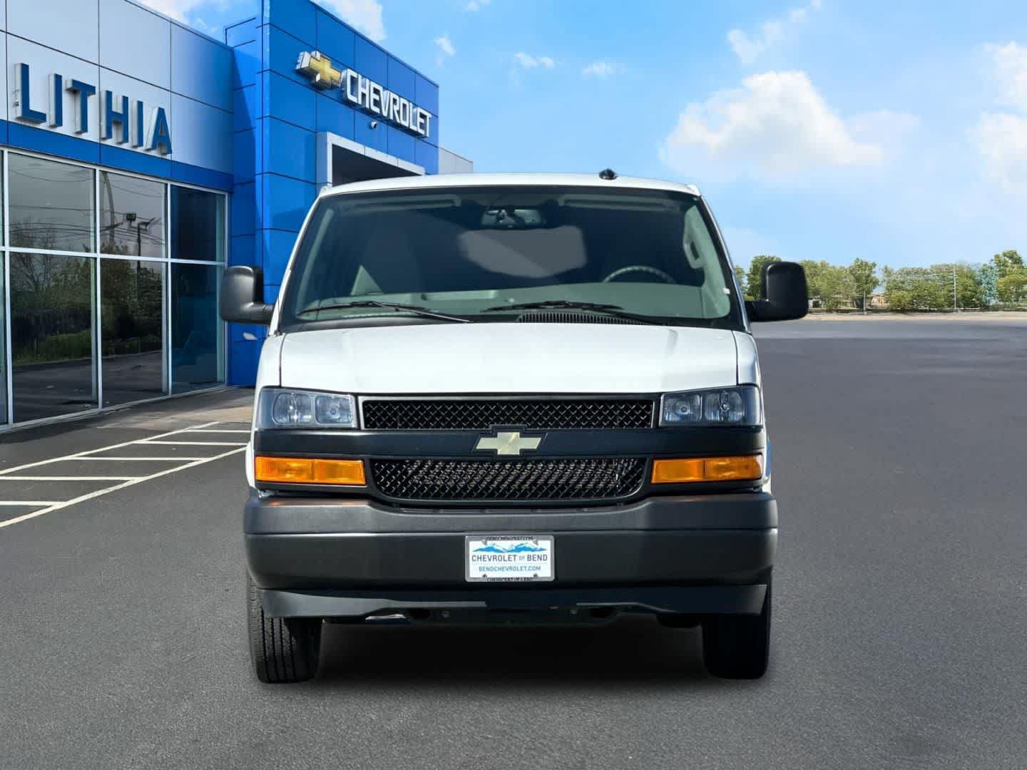 Used 2025 Chevrolet Express 2500 Extended w/ Driver Convenience Package RWD image 10