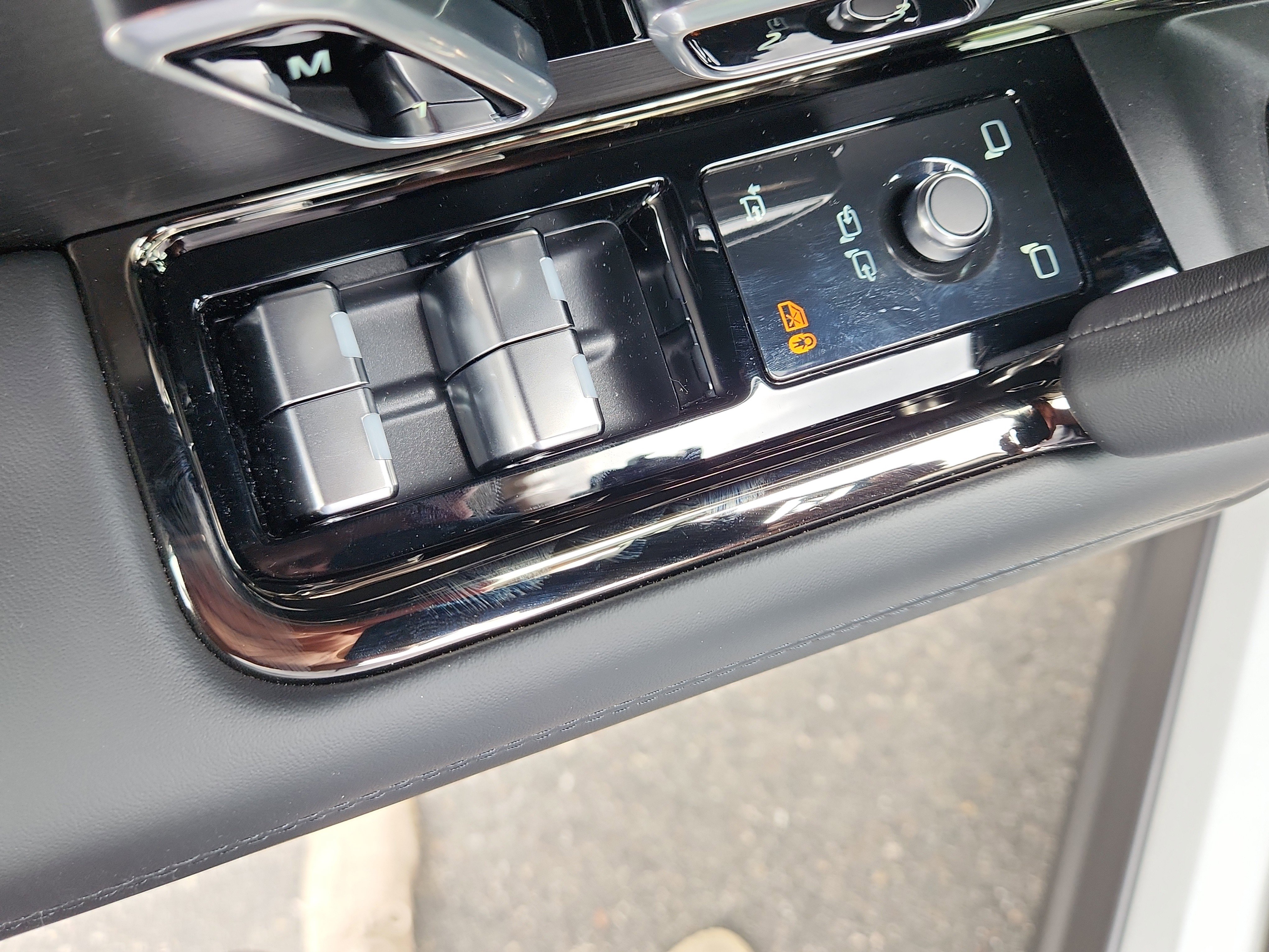 New 2025 Land Rover Range Rover Sport Autobiography image 9