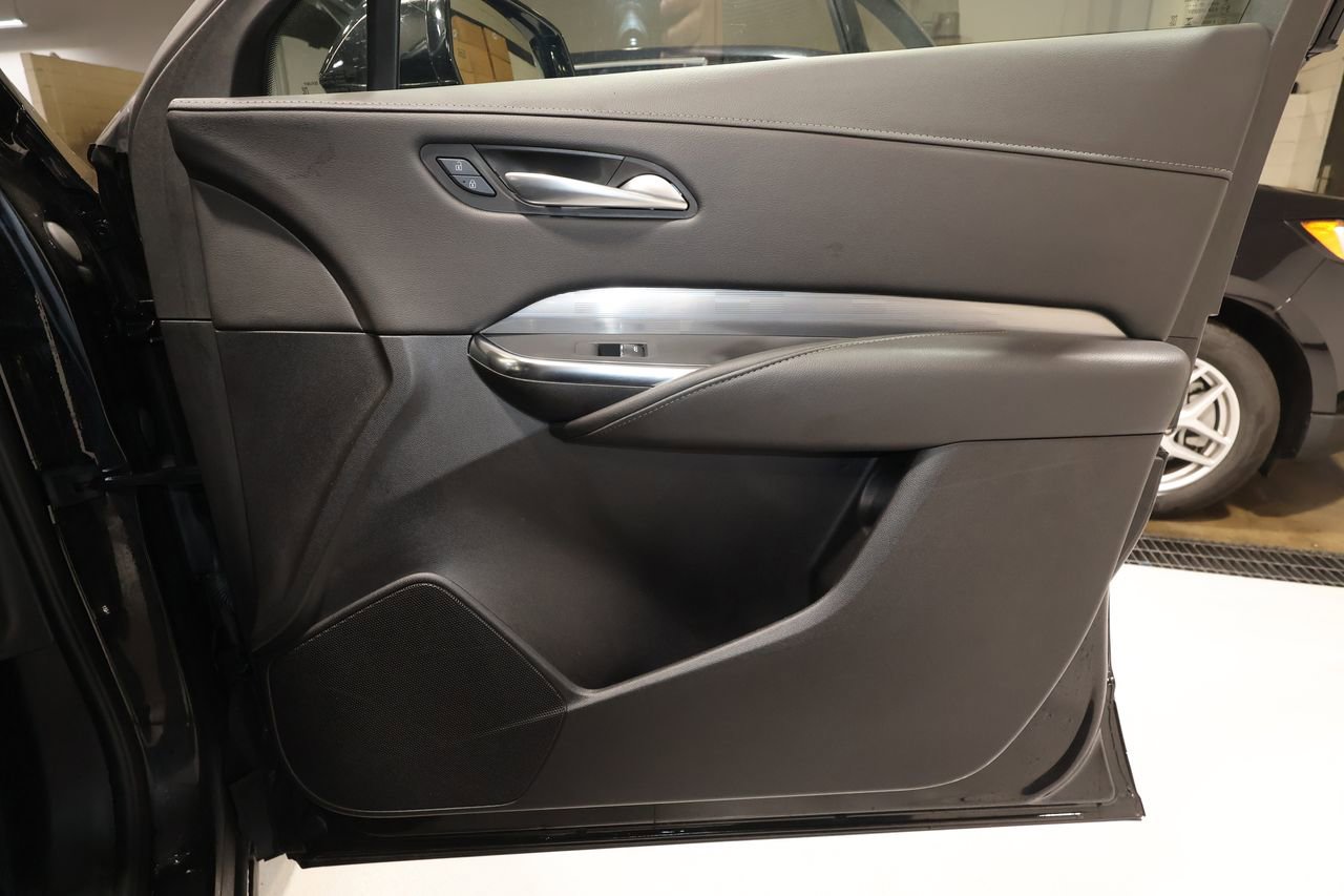 Certified 2025 Cadillac XT4 Premium Luxury image 18