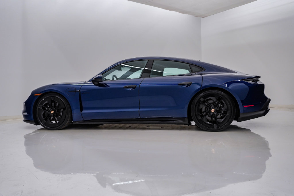 Certified 2025 Porsche Taycan AWD/4WD image 2