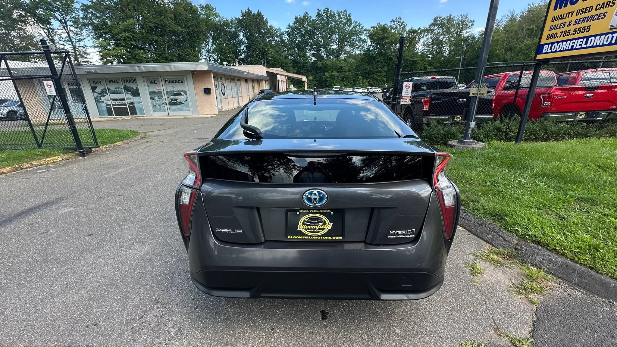 Used 2017 Toyota Prius Three Touring FWD image 6