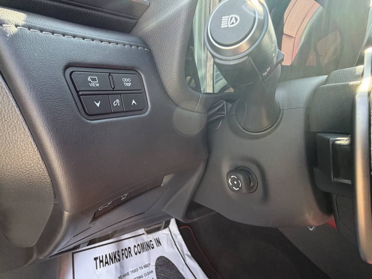 Used 2023 Lexus LX 600 F Sport w/ Accessory Package (Z1) AWD/4WD image 34
