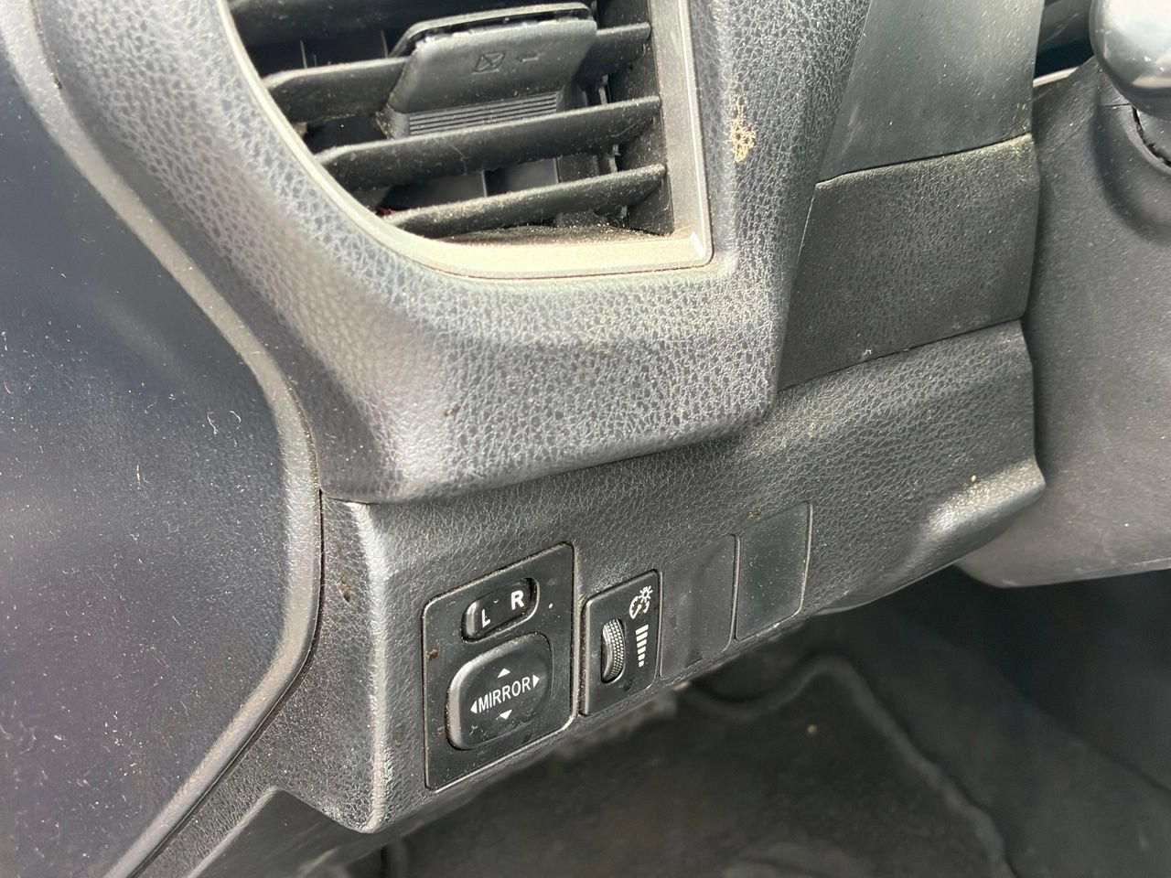Used 2016 Toyota Corolla S FWD image 6