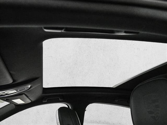 Used 2025 Porsche Cayenne Coupe AWD/4WD image 17