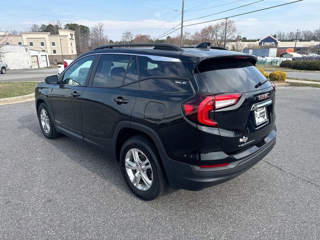 Used 2022 GMC Terrain SLE w/ Driver Convenience Package FWD image 5