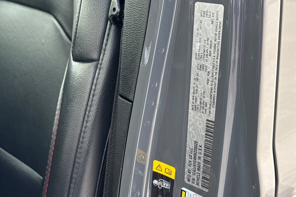 Used 2022 Jeep Wrangler Unlimited Rubicon w/ Xtreme Recon 35" Tire Package image 29