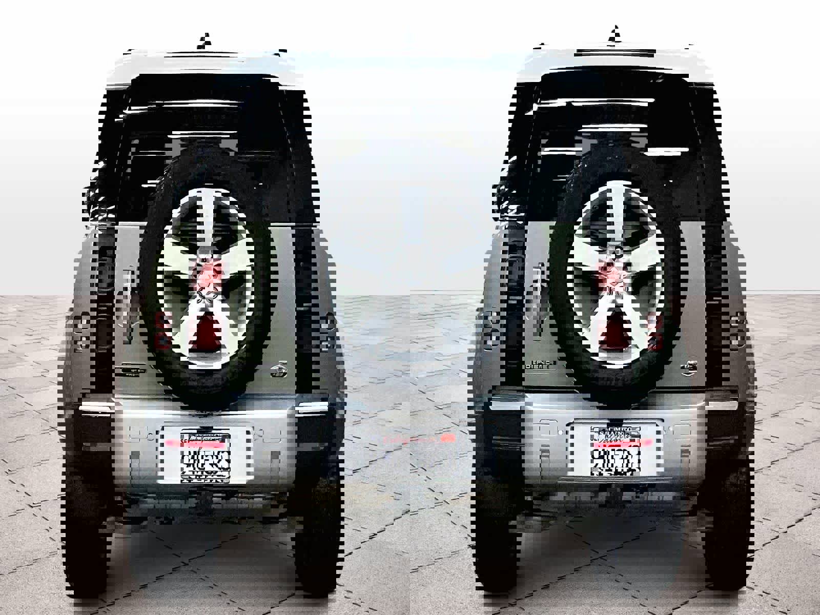 Used 2021 Land Rover Defender 90 First Edition image 7