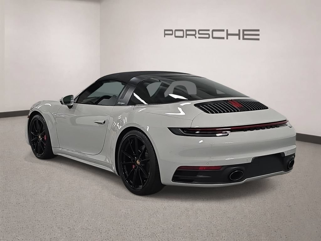 Certified 2021 Porsche 911 AWD/4WD image 3