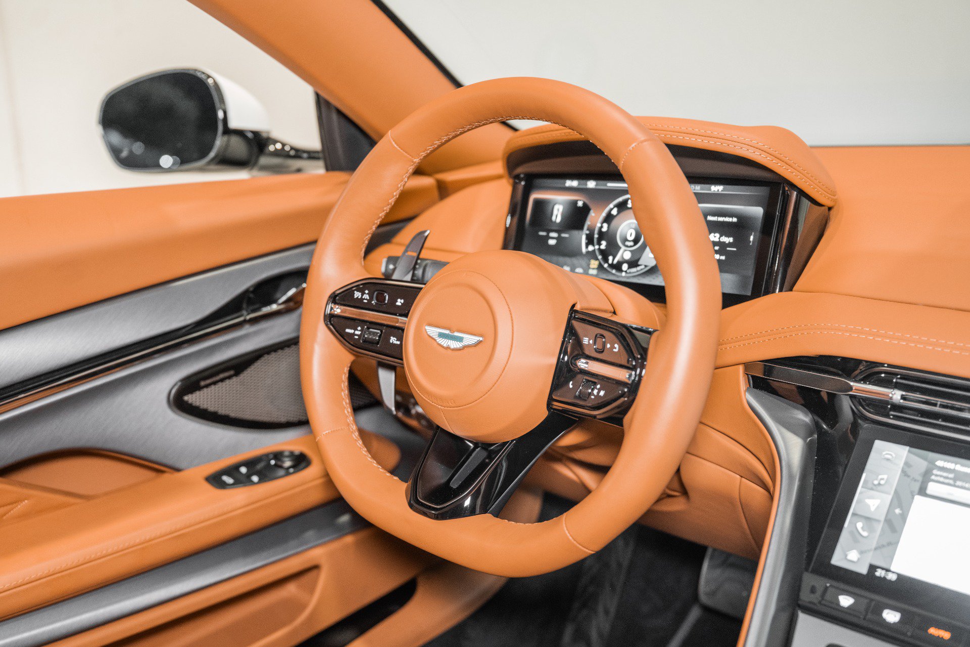 Used 2024 Aston Martin DB12 Coupe RWD image 20