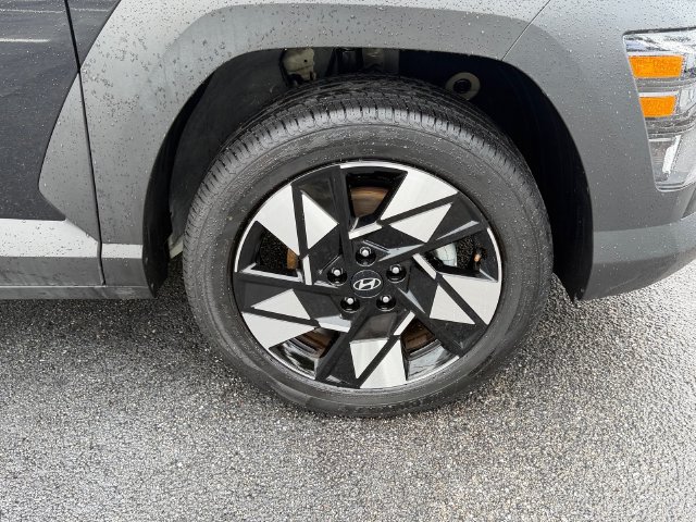 Used 2025 Hyundai Kona SEL AWD/4WD image 9