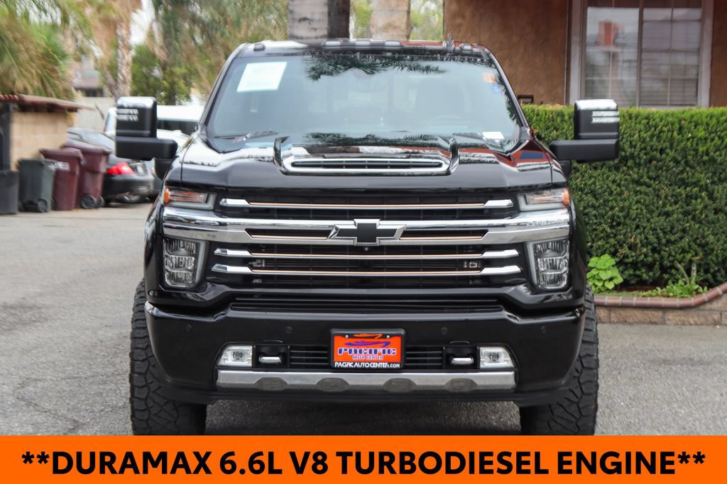 Used 2020 Chevrolet Silverado 2500 High Country w/ Technology Package AWD/4WD image 3