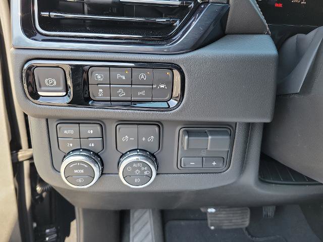 New 2026 GMC Yukon XL AT4 w/ AT4 Premium Plus Package image 28