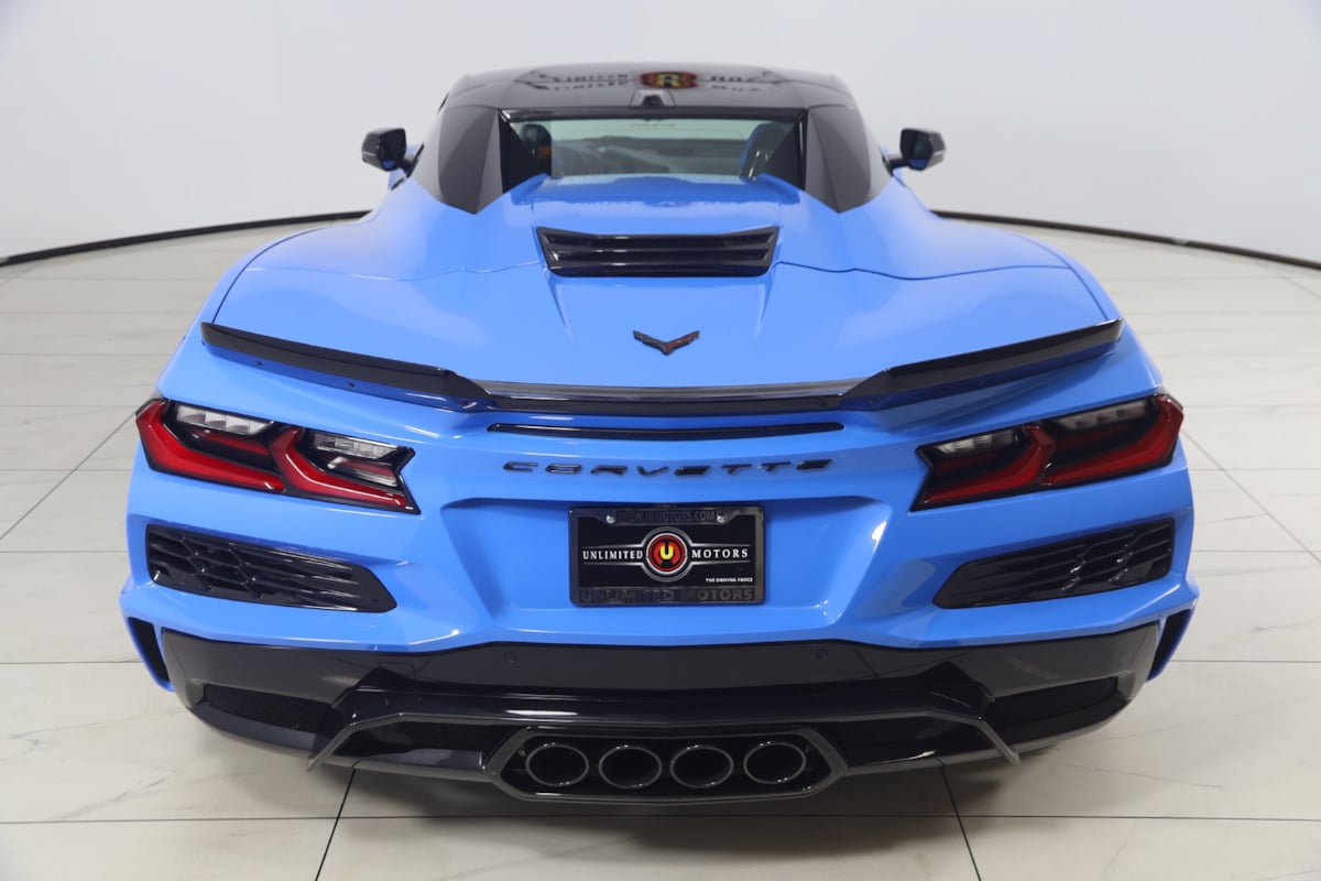 Used 2024 Chevrolet Corvette Z06 w/ Stealth Interior Trim Package RWD image 51
