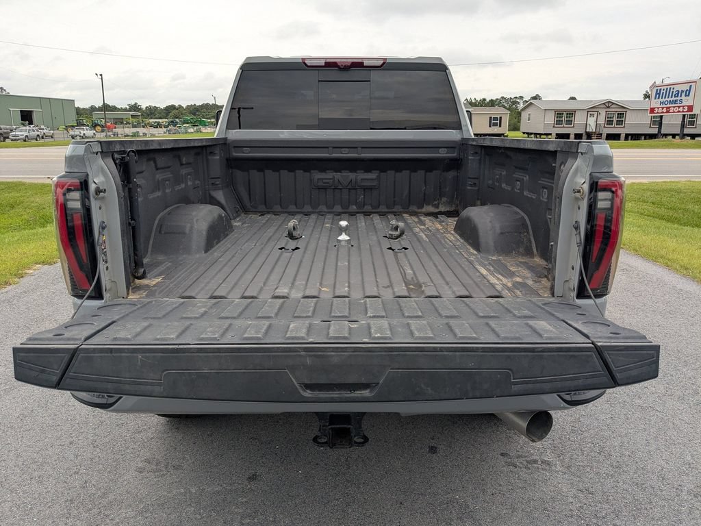 Used 2025 GMC Sierra 2500 AT4 w/ AT4 Premium Plus Package AWD/4WD image 13
