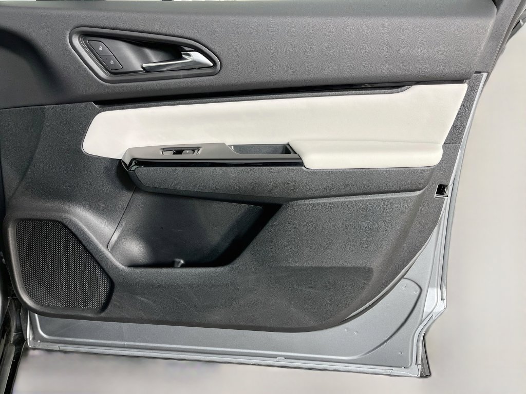 Used 2025 Honda Prologue Touring image 35