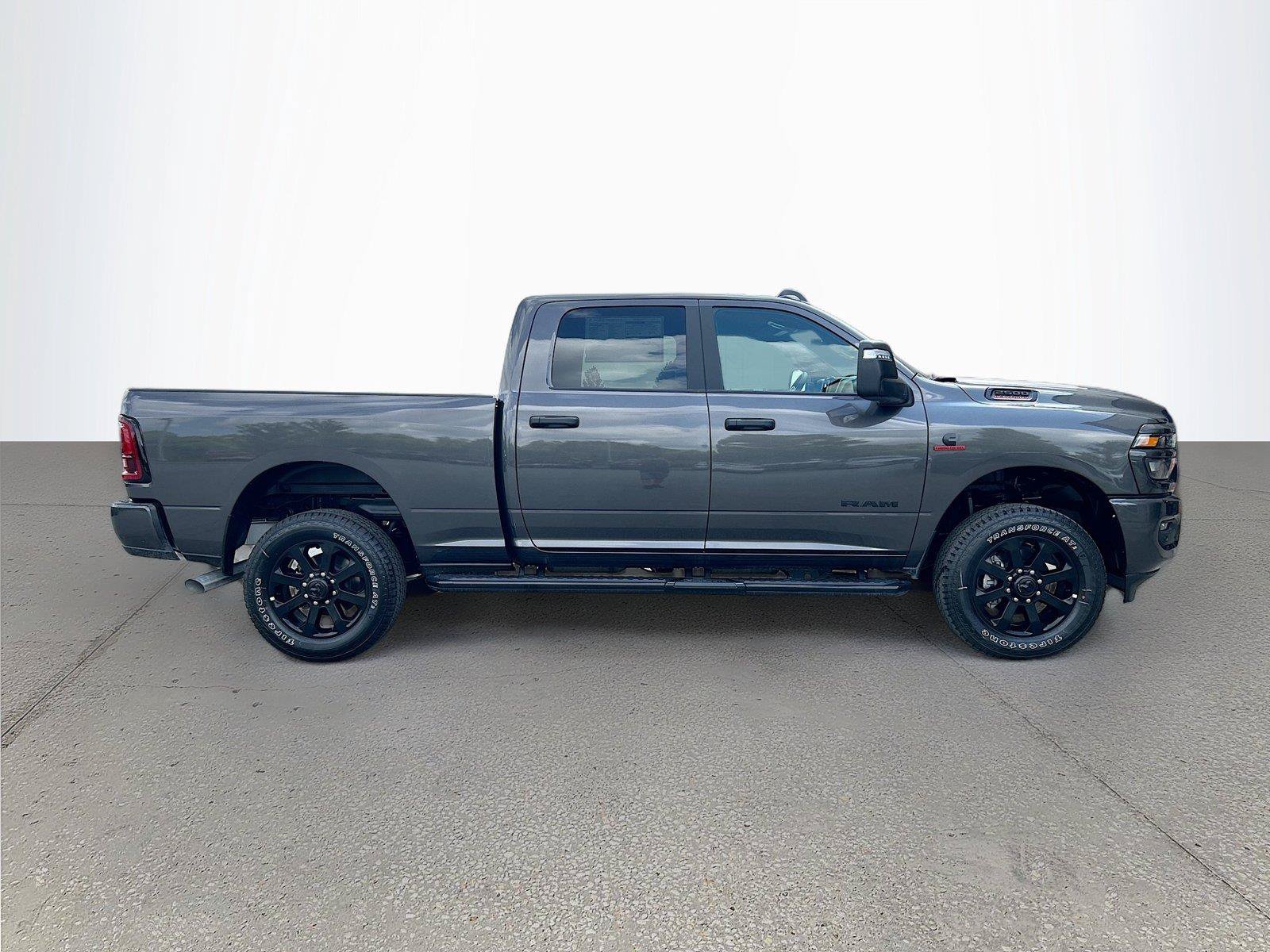 New 2026 RAM 2500 Big Horn AWD/4WD image 3