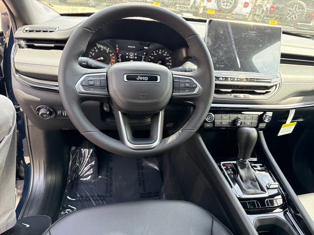 New 2026 Jeep Compass Latitude AWD/4WD image 17