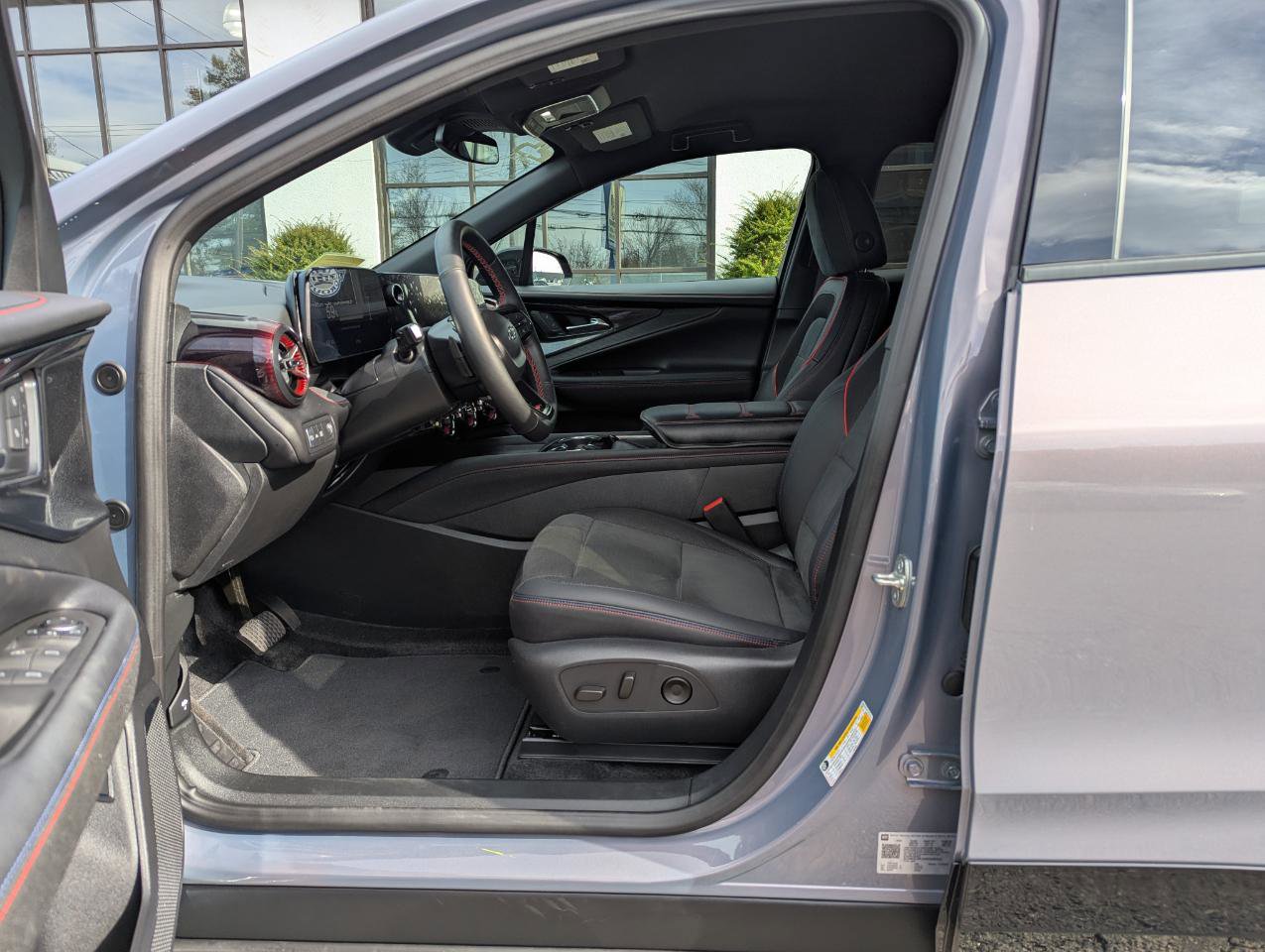 Used 2025 Chevrolet Blazer EV RS image 12