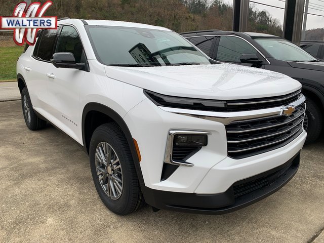 New 2026 Chevrolet Traverse LT w/ Driver Confidence Package image 1