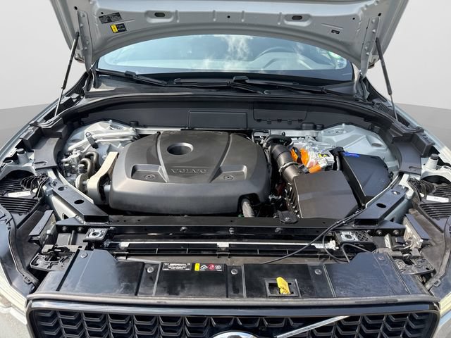 Certified 2024 Volvo XC60 T8 Plus w/ Protection Package Premier AWD/4WD image 21