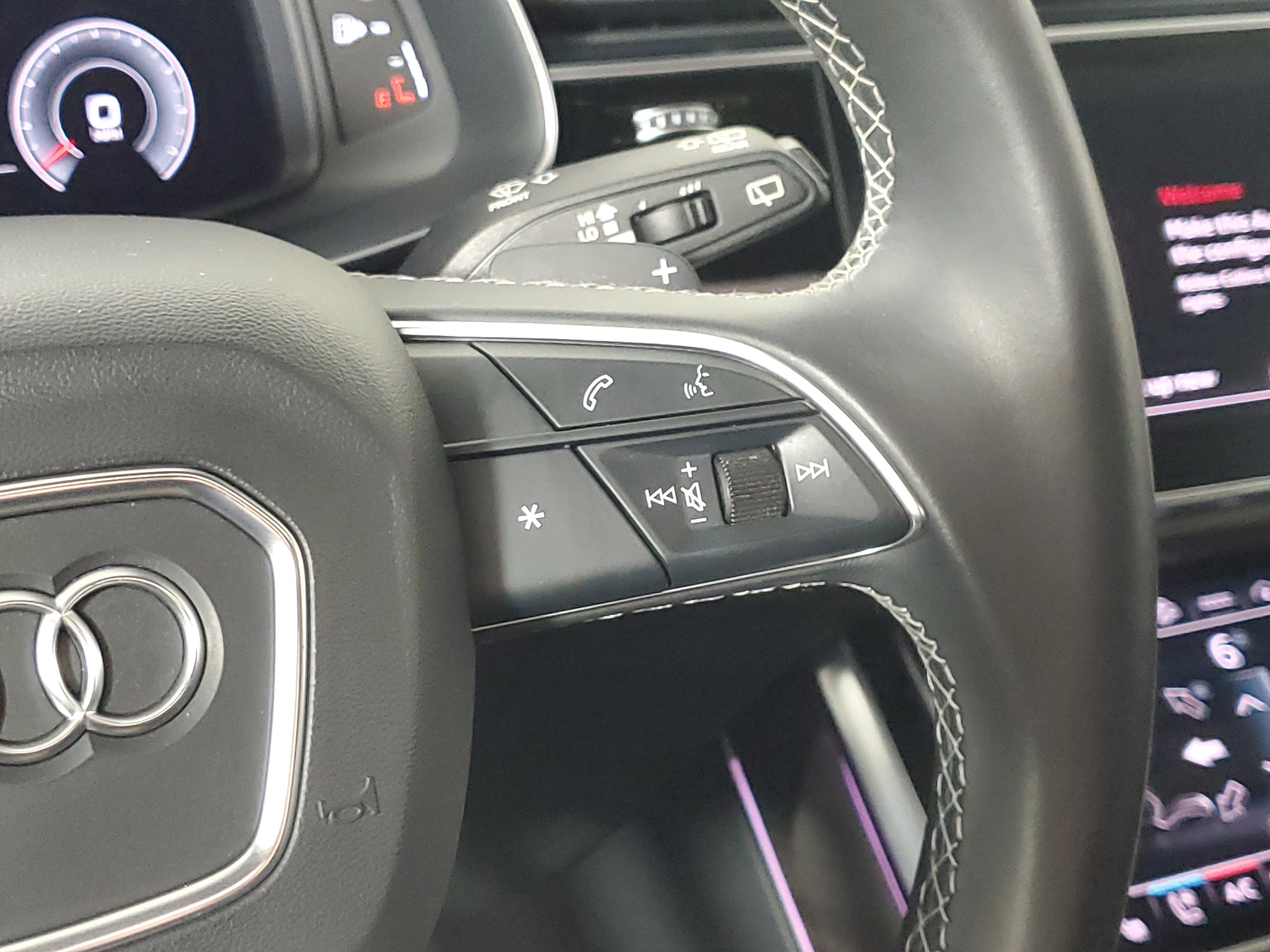 Used 2021 Audi Q8 Premium Plus image 14