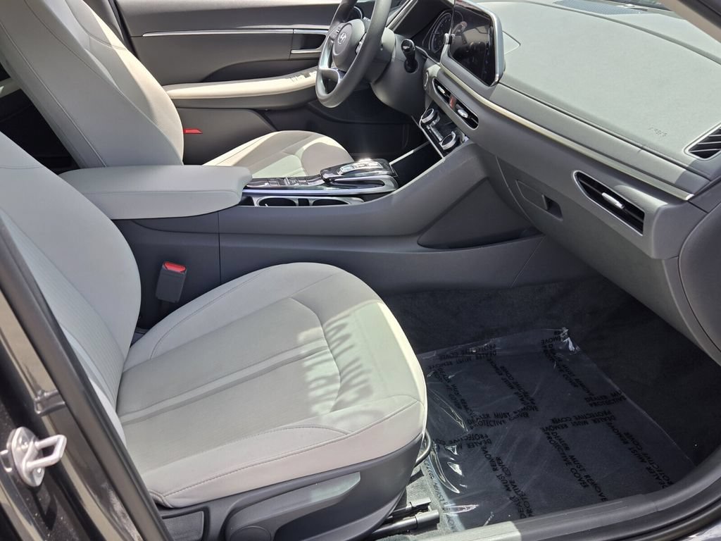 Certified 2023 Hyundai Sonata SEL FWD image 16